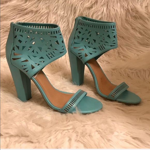 ✨ Women’s Bamboo Heel - Size 8 1/2 💜 - Picture 2 of 6